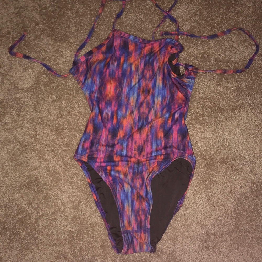 Jolyn One Piece